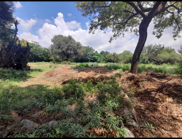 4,006M² VACANT LAND FOR SALE IN HIGHBURY